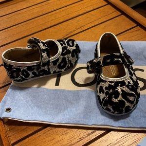 TOMS- Baby sparkly flat